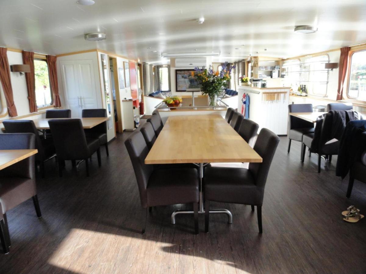 Hotelboat Iris Groningen Exterior foto